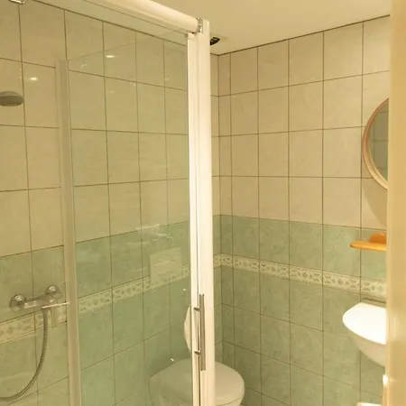 - Mountain Voyages Morzine